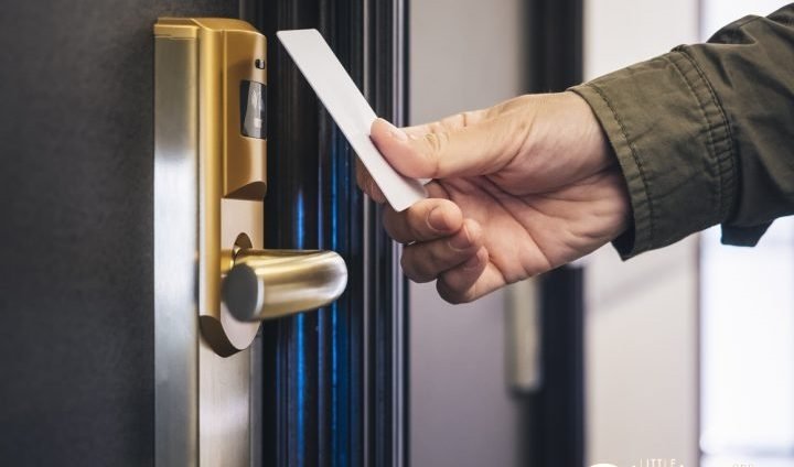 Get Us Commercial locksmith services Toronto​